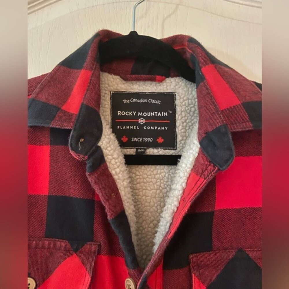 Rocky Mountain Flannel Sherpa Coat - Picture 5 of 10